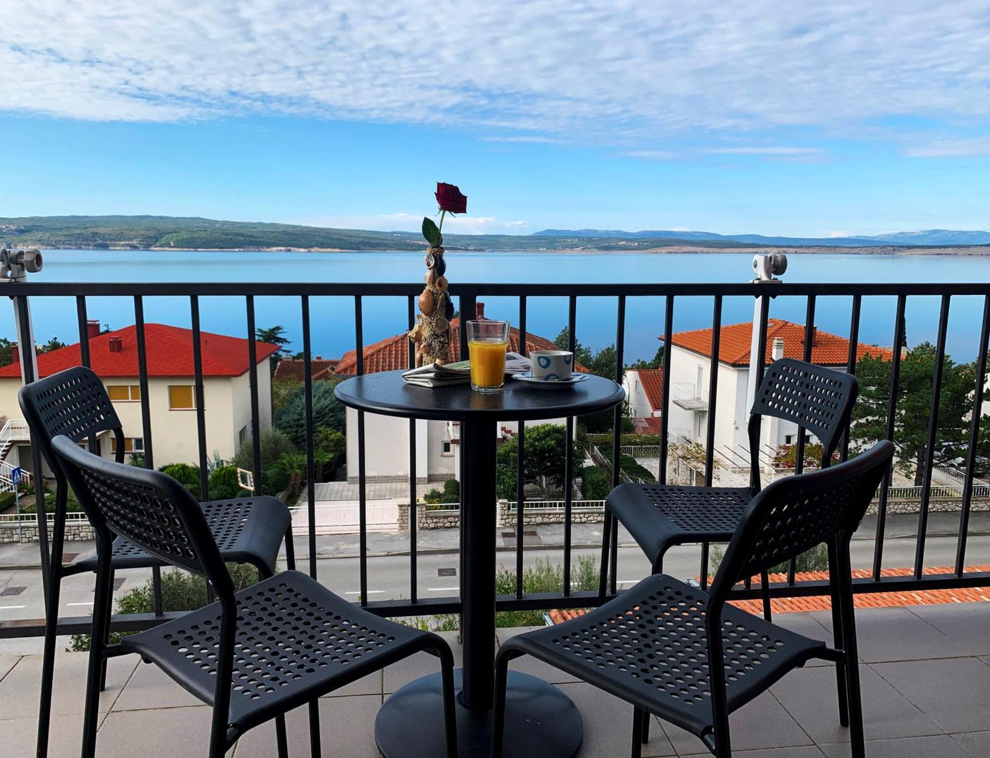 Apartments Julija Crikvenica Bilik gambar