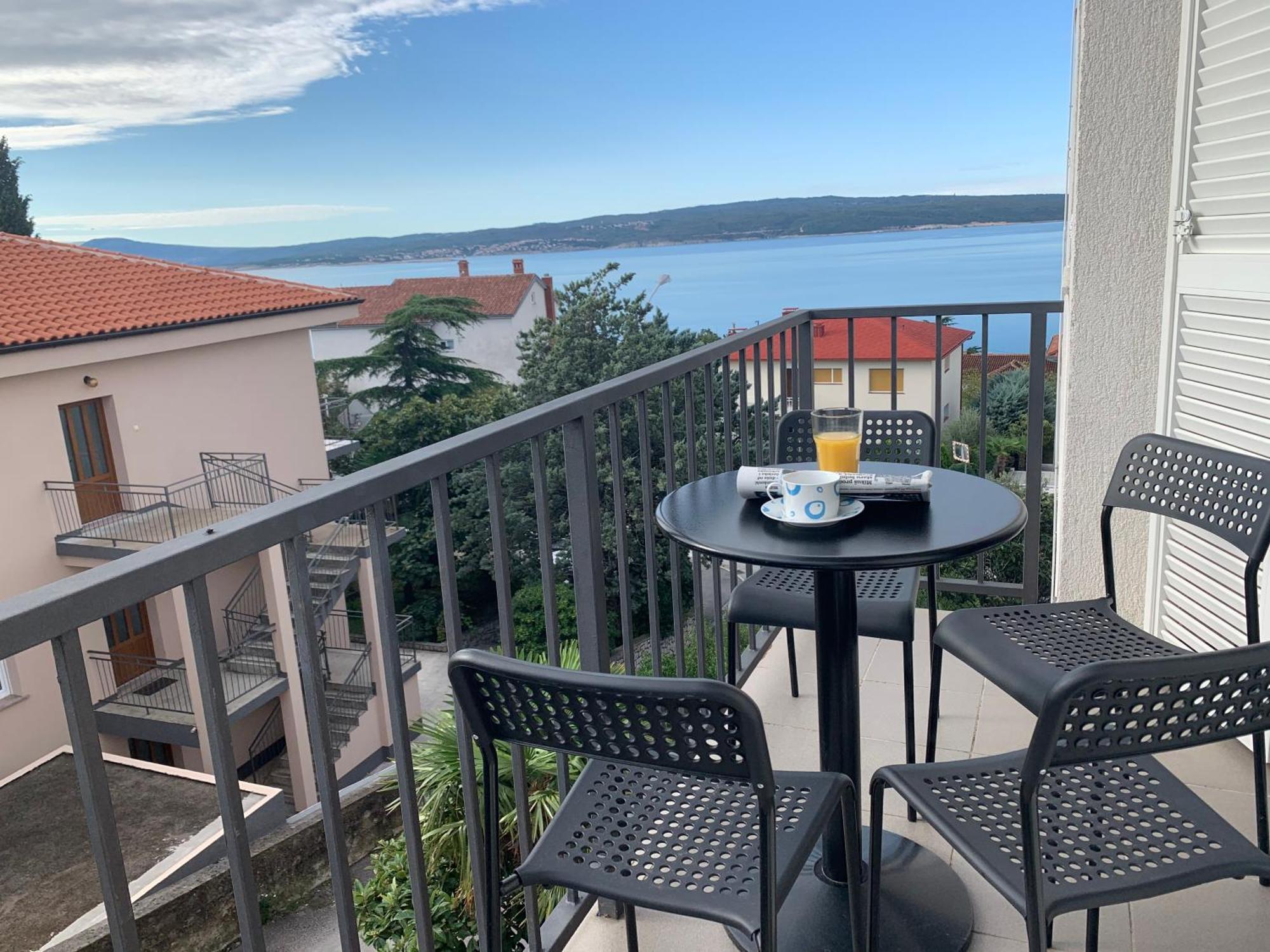 Apartments Julija Crikvenica Bilik gambar